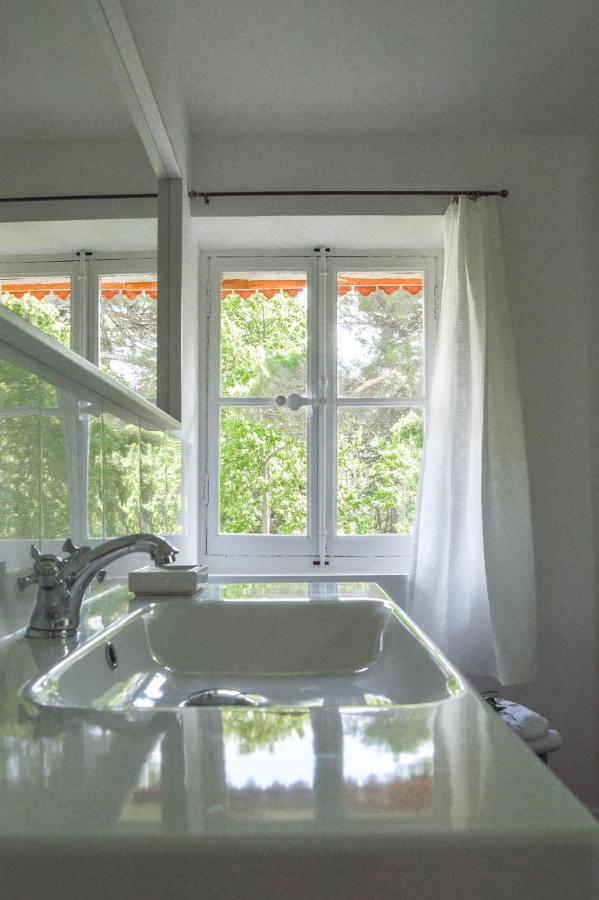 Le Pavillon D'Arnajon Hotel Le Puy-Sainte-Réparade Екстериор снимка